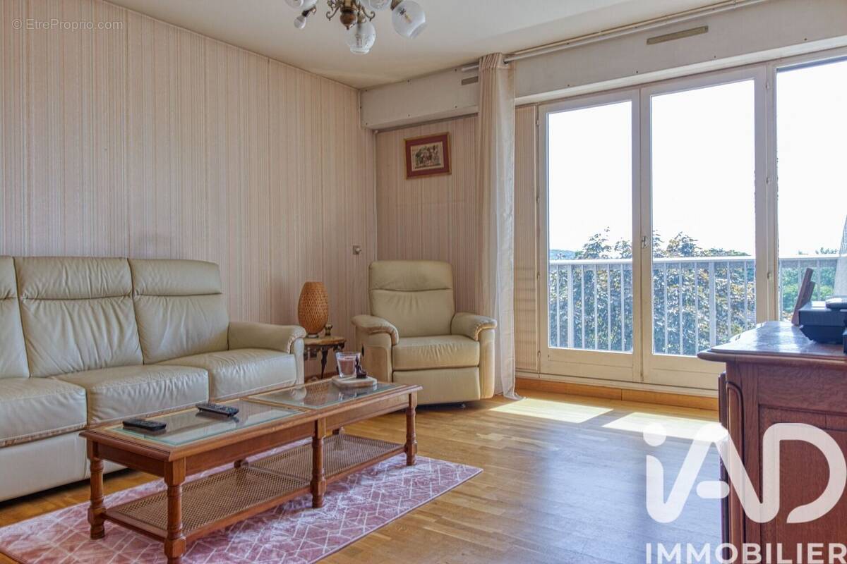 Photo 1 - Appartement à TAVERNY