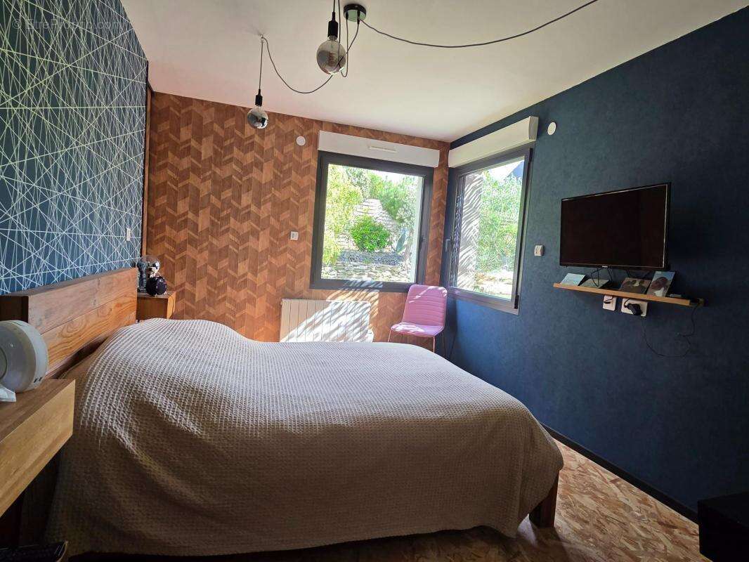 Maison 4 chambres avec garage et jardin - photo 11