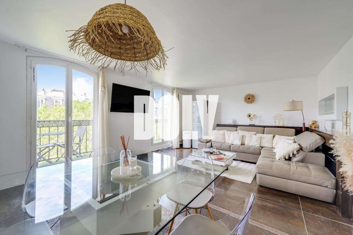 Appartement à PARIS-11E