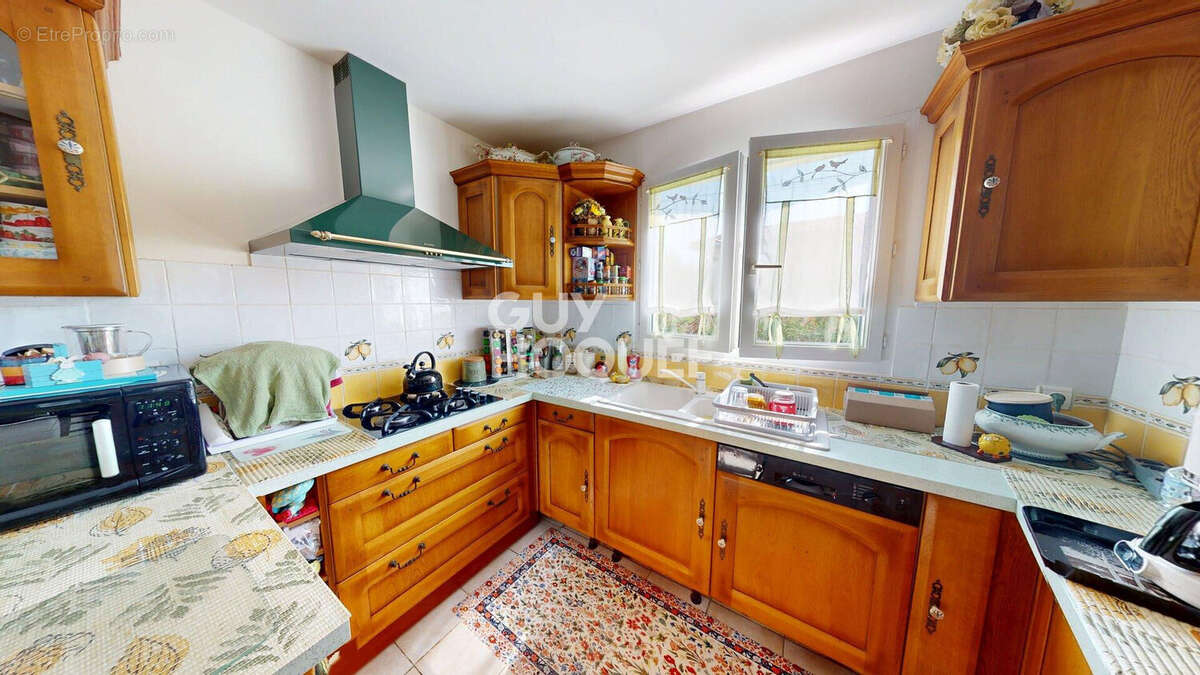 Maison 4 chambres, bureau, au calme, grand garage - photo 6