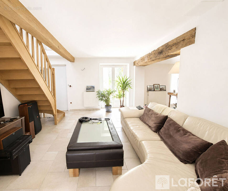 Maison à MACHAULT