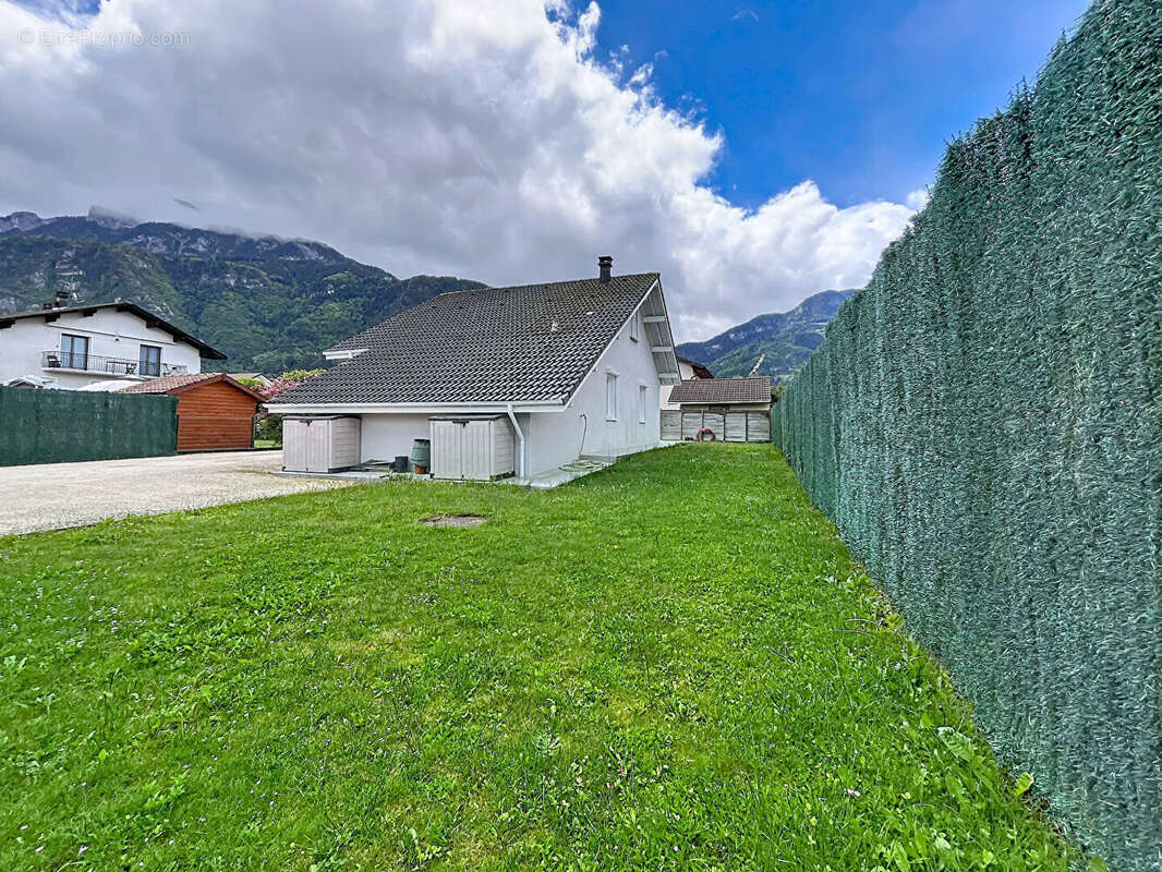 Maison à SAINT-PIERRE-EN-FAUCIGNY