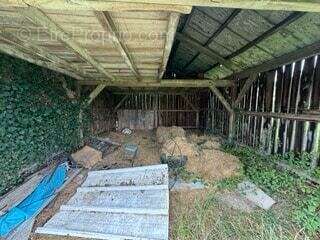 Terrain à LE MAYET-D'ECOLE