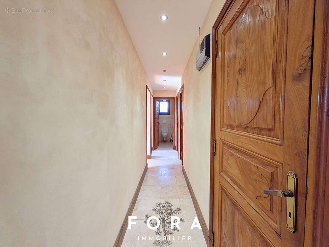 Maison 160 m² à Pont-D'ouilly  - photo 9