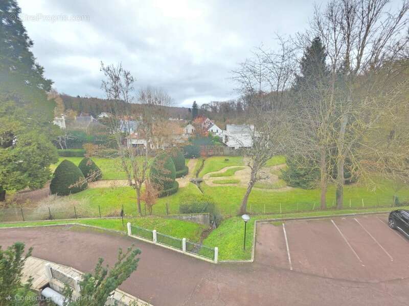 Appartement à VILLE-D&#039;AVRAY