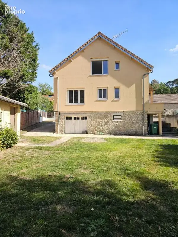 Maison à POIGNY-LA-FORET