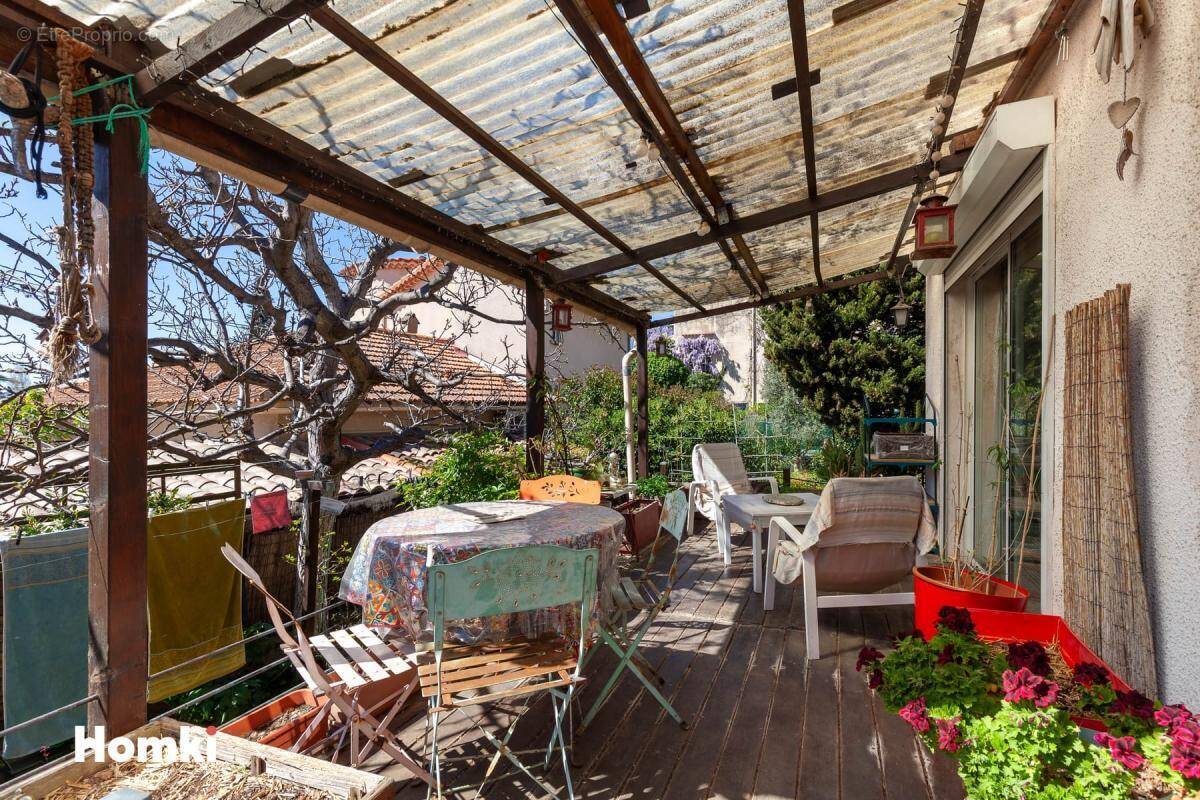 Appartement à MARSEILLE-12E