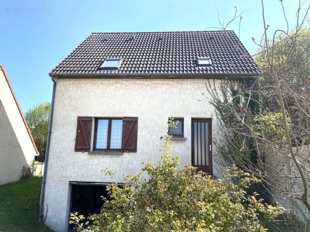 Maison à BONNIERES-SUR-SEINE