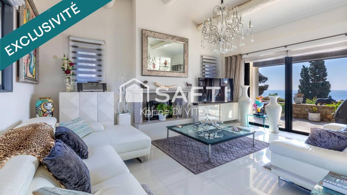 Photo 1 - Maison à FREJUS