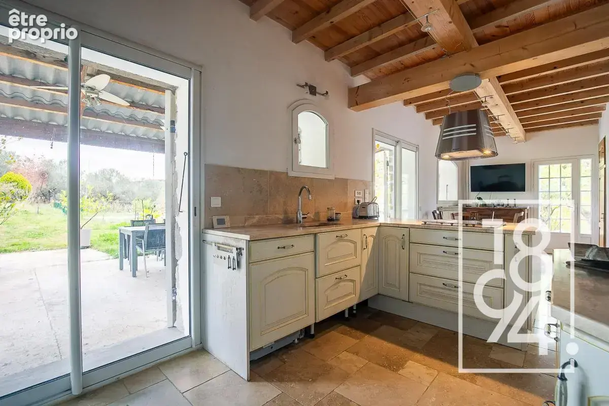 À vendre I Manosque I Maison 4 chambres I 130m² I Parcelle de 89 947m² - photo 5