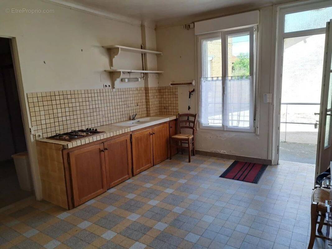 Maison à ATTIGNY