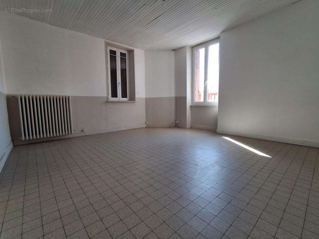Maison à COSNE-COURS-SUR-LOIRE