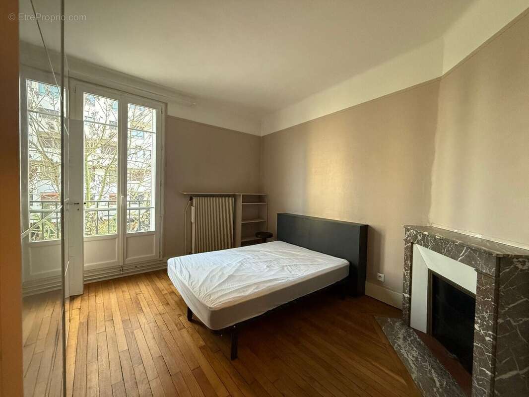 Appartement à MONTROUGE