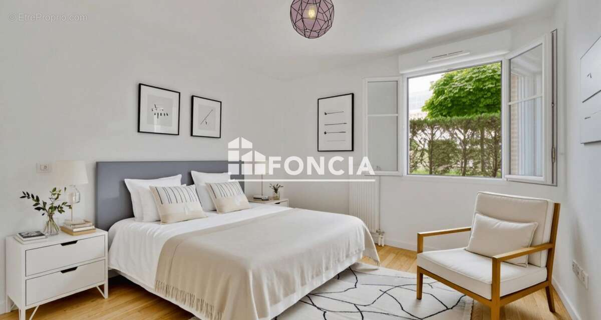 Appartement à LE PLESSIS-ROBINSON