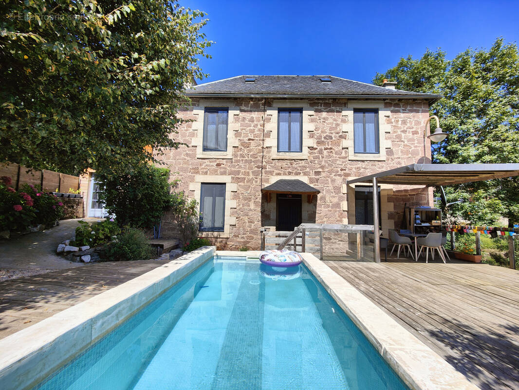 Maison à SAINT-GENIEZ-D'OLT