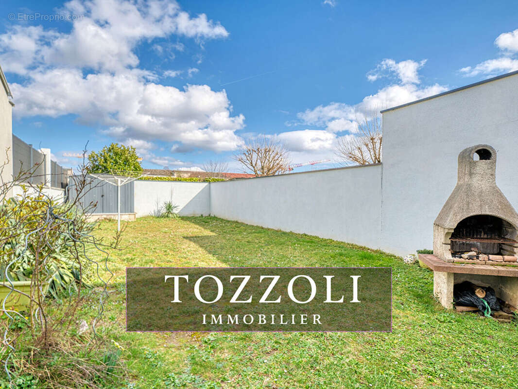 Maison à LA VERPILLIERE