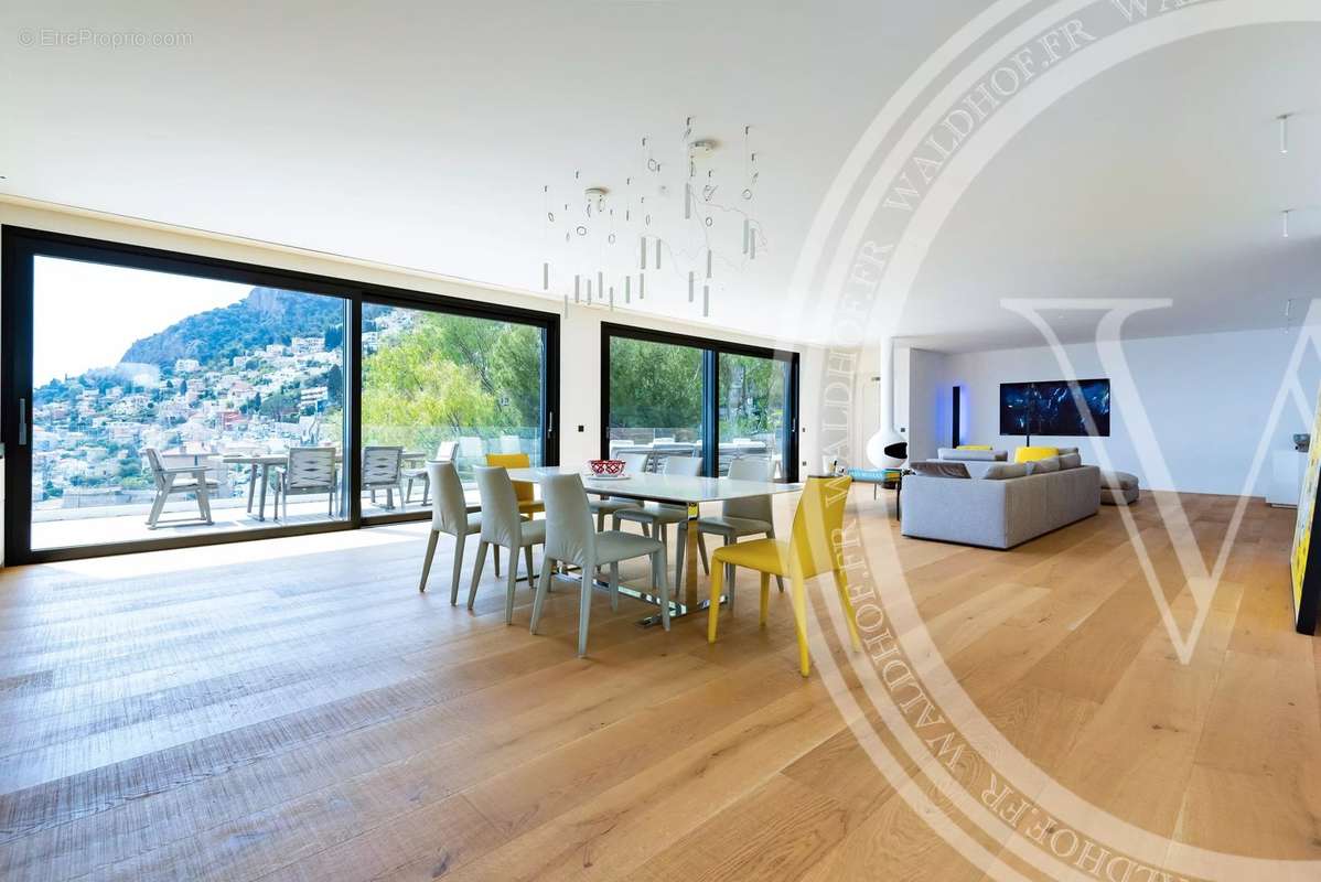 Maison à ROQUEBRUNE-CAP-MARTIN