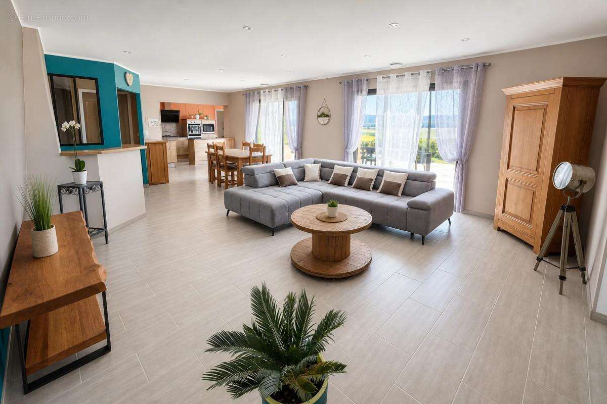 Maison à SEGOS