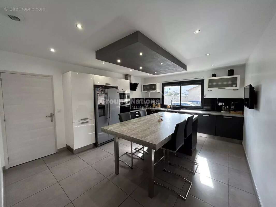 Maison à SALON-DE-PROVENCE