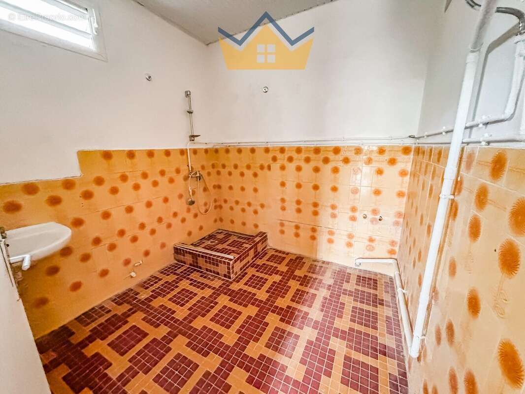 Maison 200 m² à Fort-De-France  - photo 4