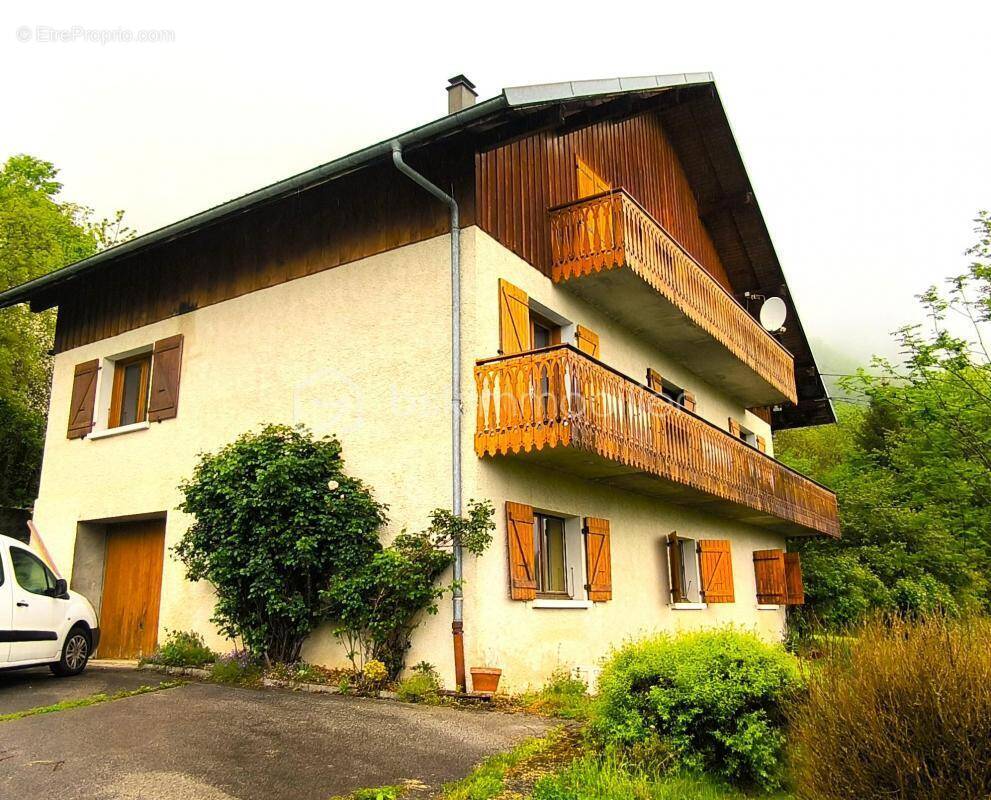 Maison à ONNION