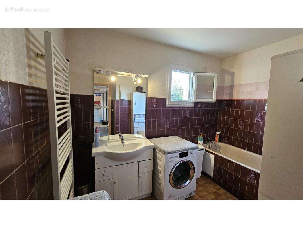 Maison 92 m² à Lanthes  - photo 26