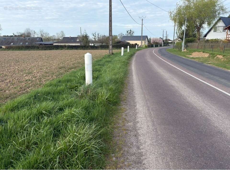 Terrain à FRESQUIENNES