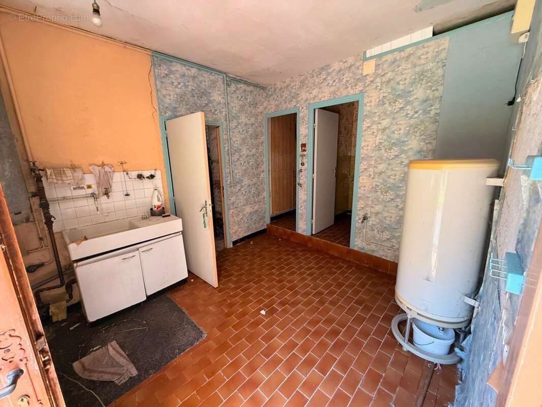  À VENDRE – Maison de Maître de caractère – Glageon (59132) - photo 4