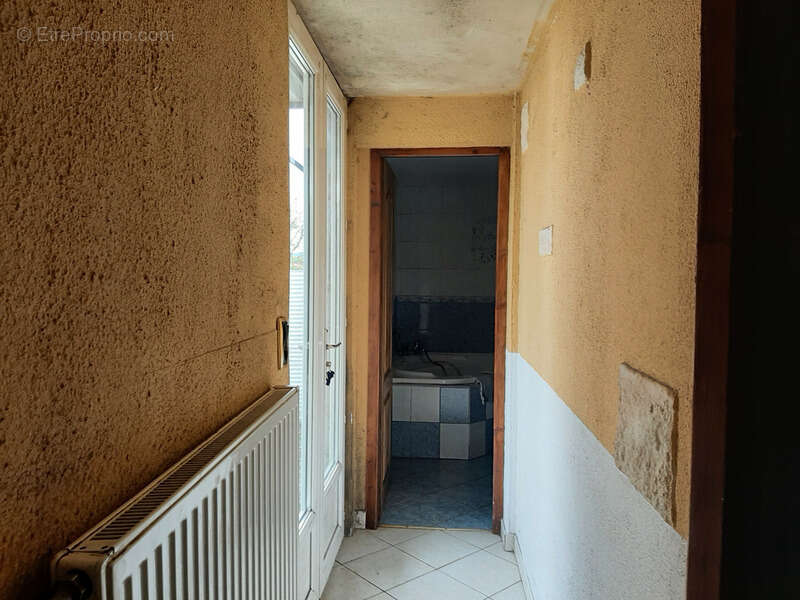 Maison à TOULON-SUR-ARROUX