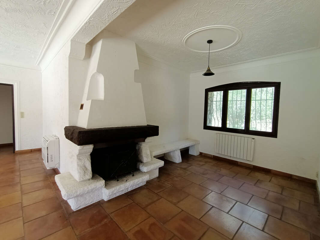 Maison à PEYMEINADE