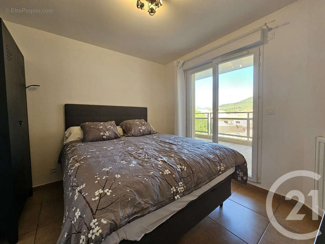 Appartement à SIX-FOURS-LES-PLAGES