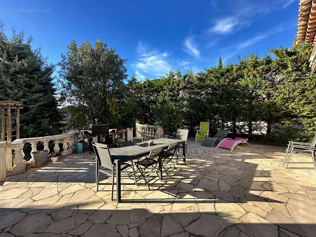 Maison à FREJUS
