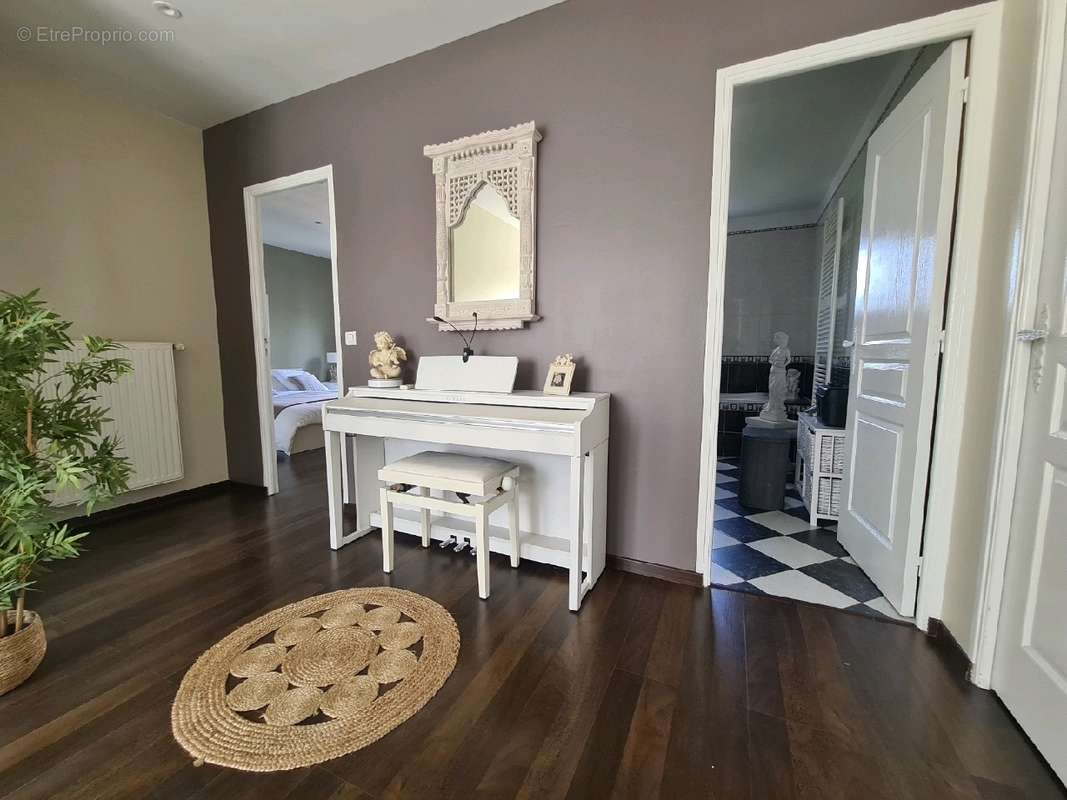 Maison à LIVRY-GARGAN