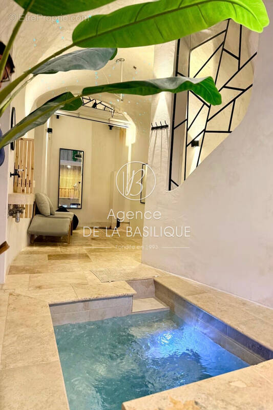 Appartement à SAINT-MAXIMIN-LA-SAINTE-BAUME