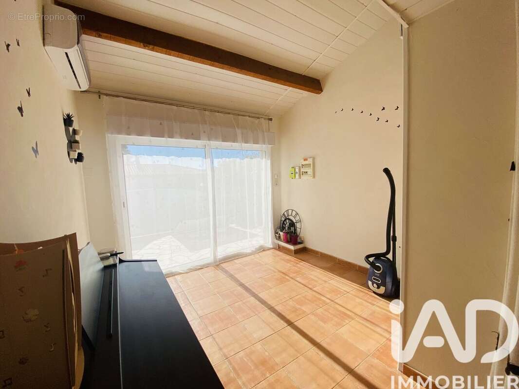 Photo 8 - Maison à SAINT-GENIES-DE-FONTEDIT