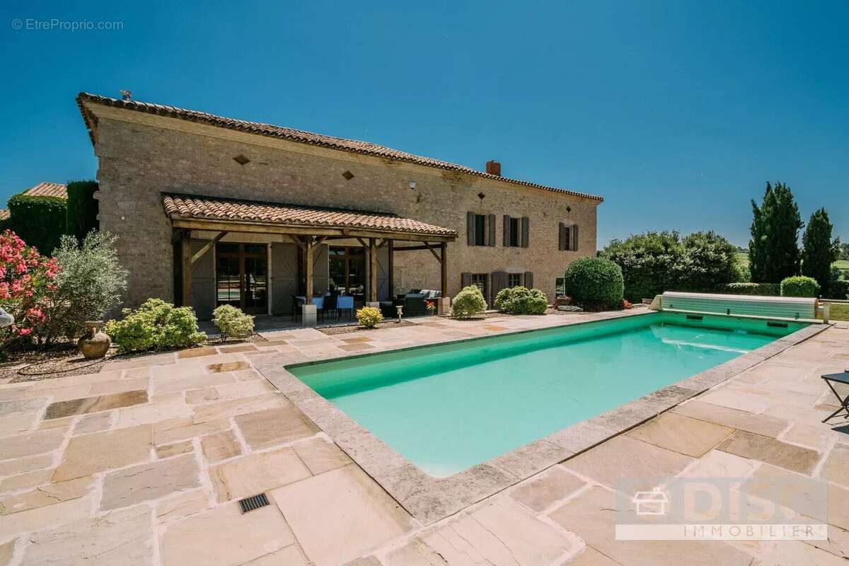 Magnifique propriété en pierre avec vues sur les vignobles, piscine et village à pied - photo 27