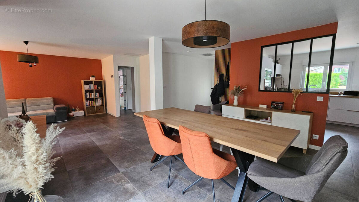 Maison à LES SORINIERES