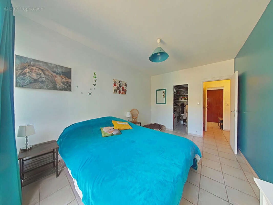 Appartement à FONTENAY-LE-FLEURY