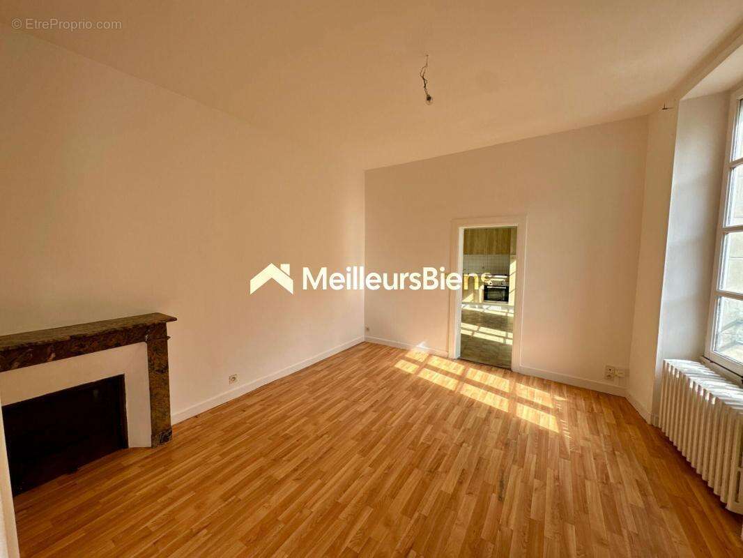 Appartement à CRAON