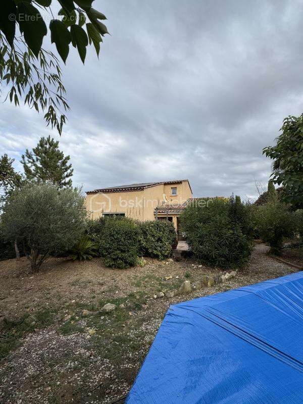 Maison à SAINT-SERIES