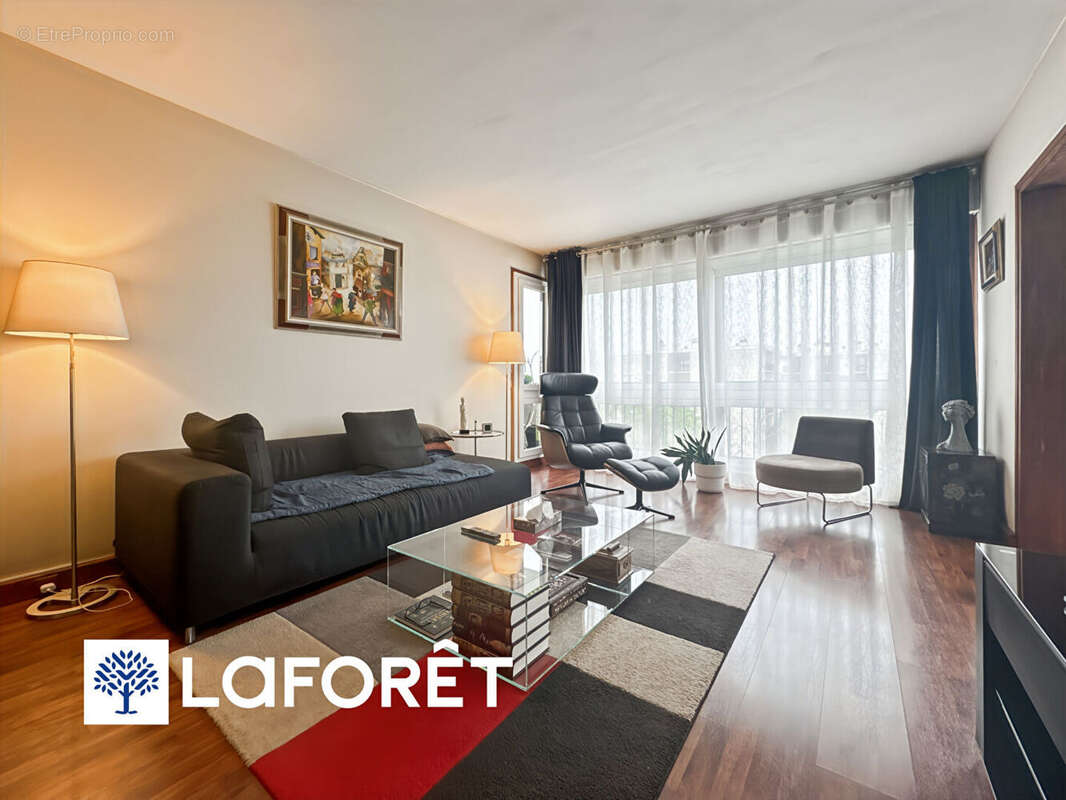 Appartement à RIS-ORANGIS