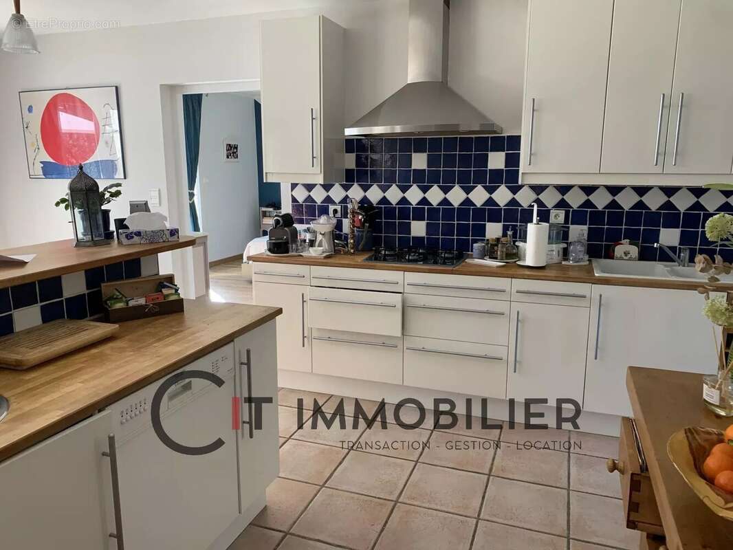 Maison à LA TOUR-DU-PIN