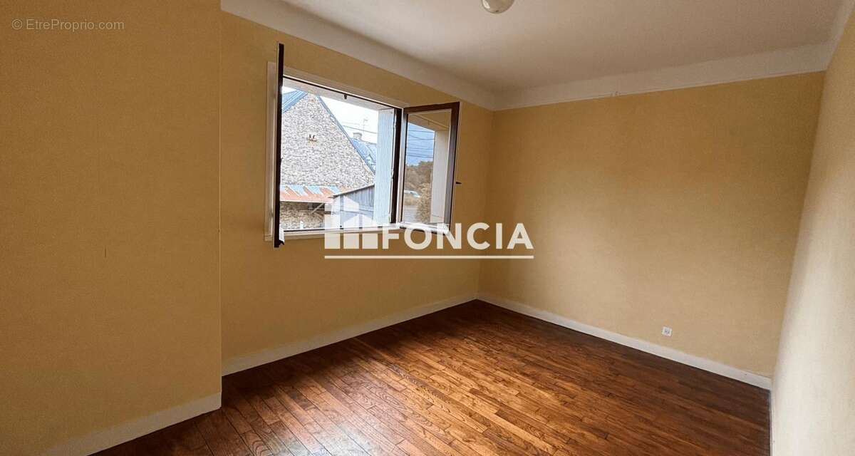 Maison à EPINIAC