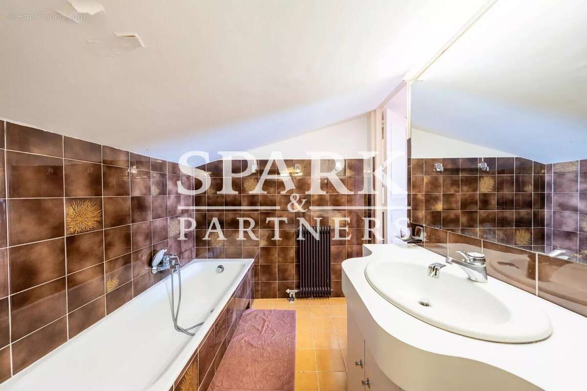 Appartement à BEAULIEU-SUR-MER