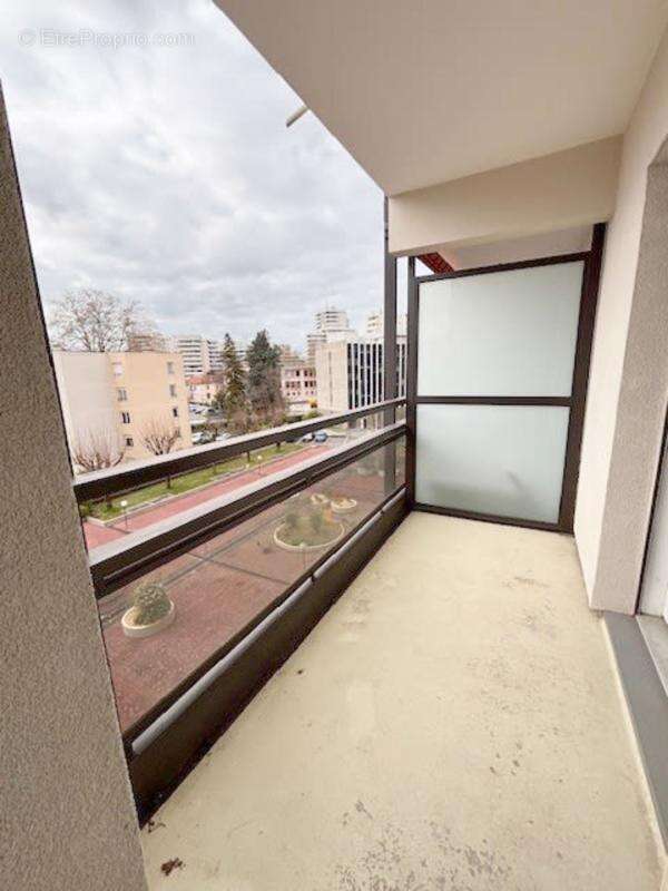 Appartement à VILLEURBANNE