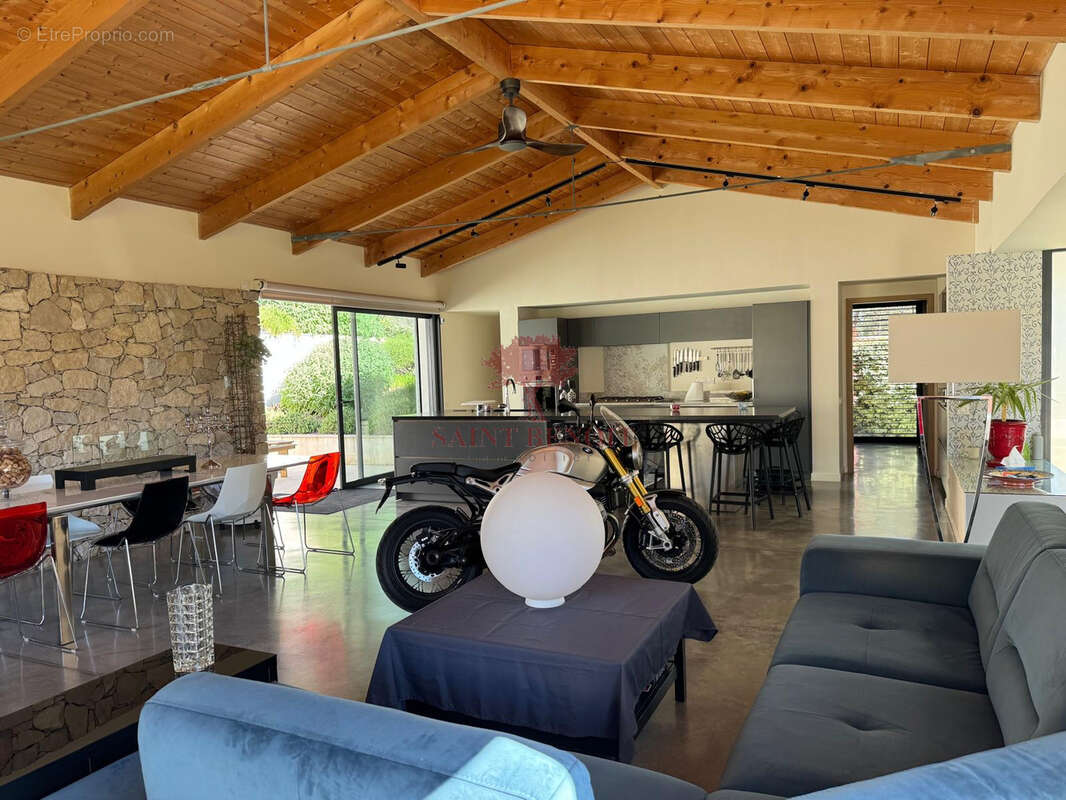 Maison à CLERMONT-L'HERAULT