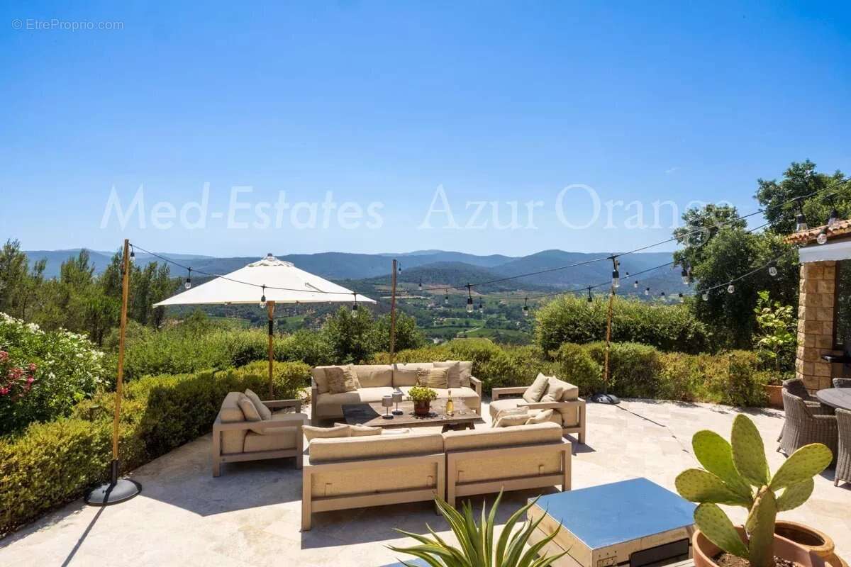 Villa d'exception avec vue panoramique à Grimaud. - photo 23
