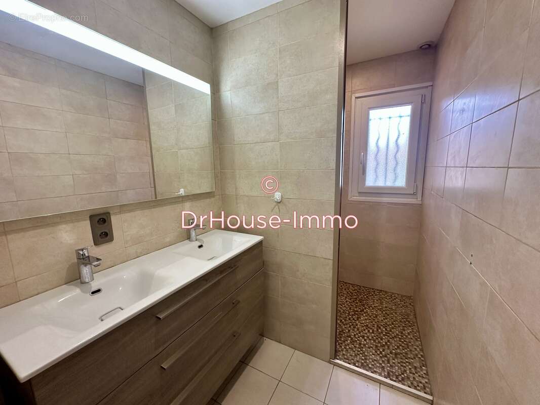 Maison à MONTVENDRE