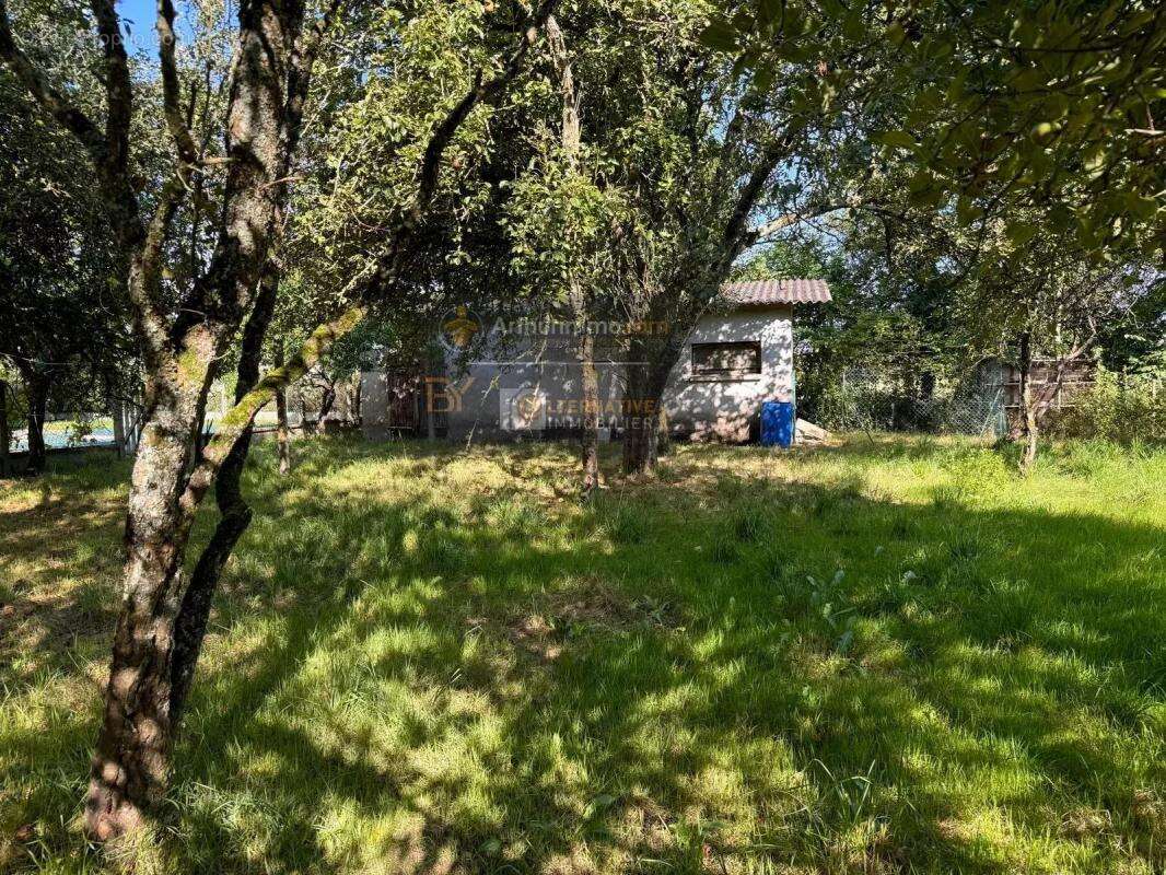 Terrain à LA GUERCHE-DE-BRETAGNE