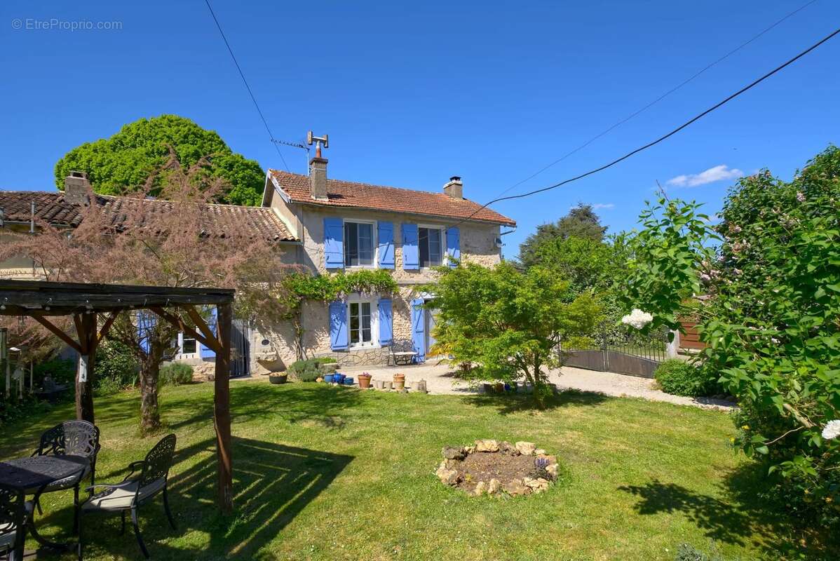 Maison à ROMAGNE